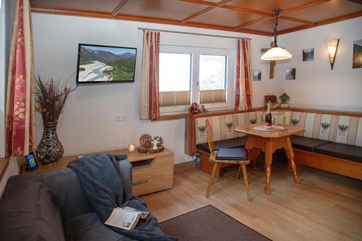 Ferienhaus Hochvogel Hinterhornbach Exteriör bild